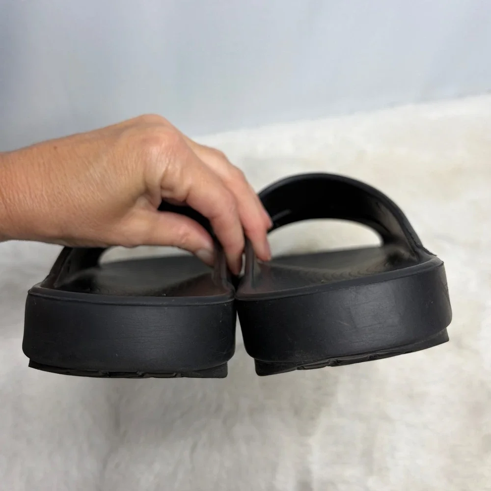 OOFOS OOahh Black Recovery Slide Sandals Mens 7 Womens 9 EU 40 Arch Support